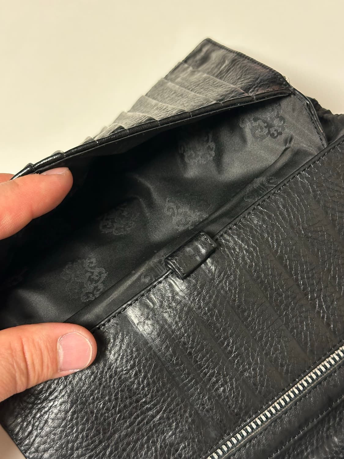 크롬하츠(Chrome Hearts) 웨이브 크로스볼 지갑 상품이미지5