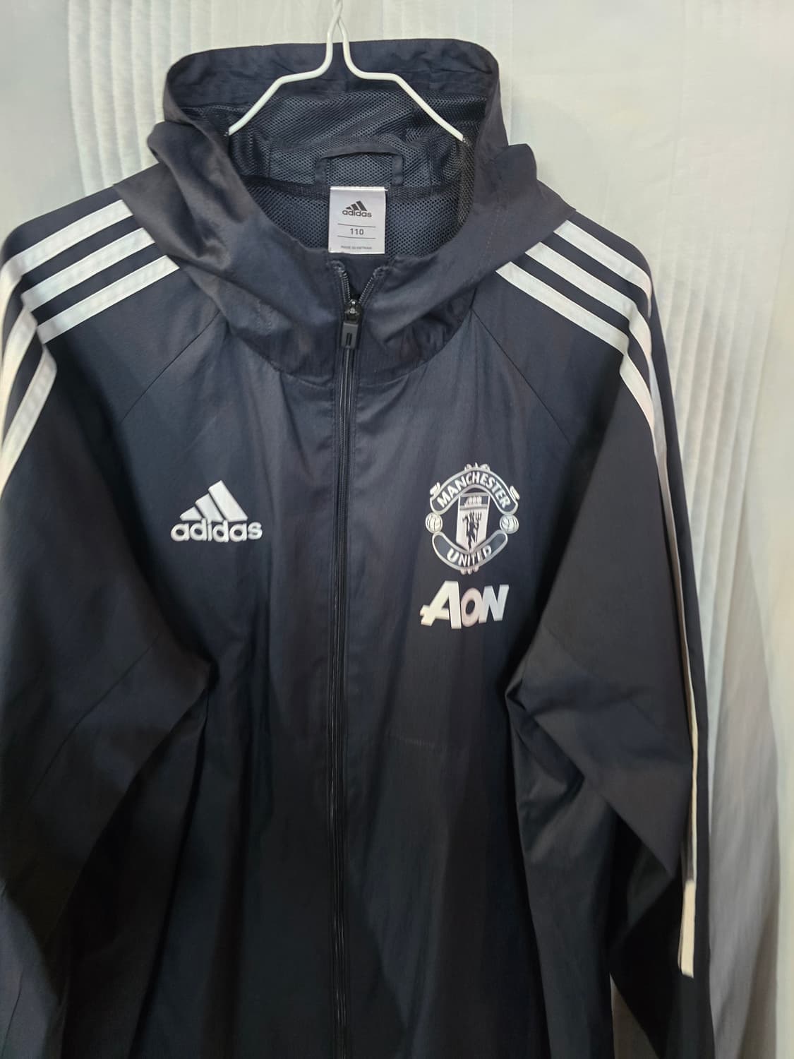 아디다스 맨체스터유나이티드 오버핏 바람막이  상품이미지1