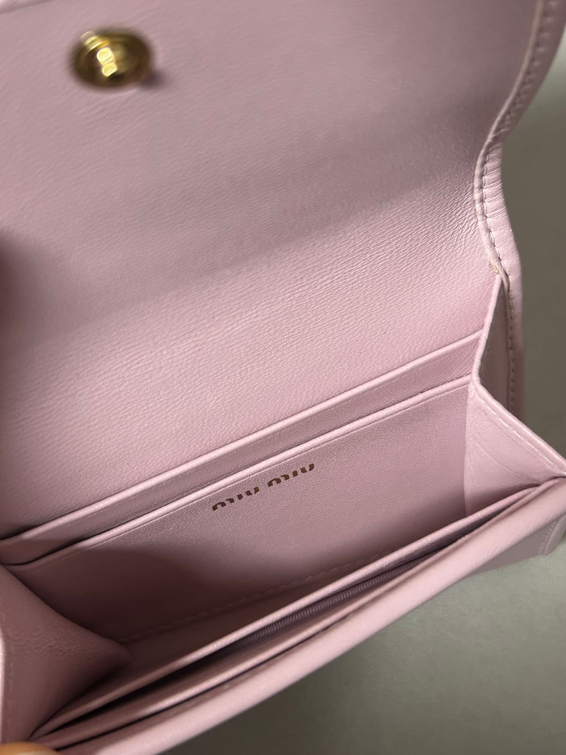 정품] 미우미우 마틀라세 핑크 카드지갑 상품이미지4