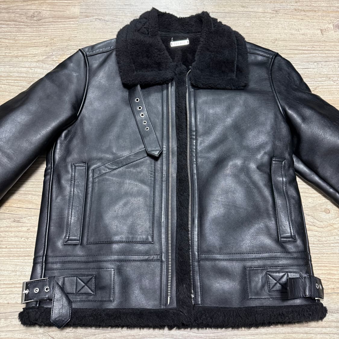 드로우핏 무스탕 자켓 블랙 상품이미지1