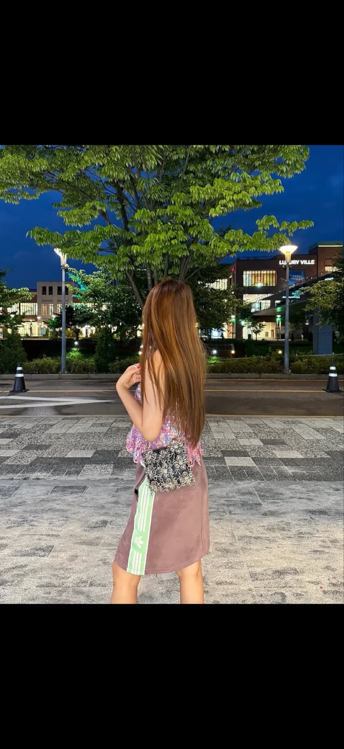 Toeu 토에유 플라워 체인백 블랙 상품이미지5