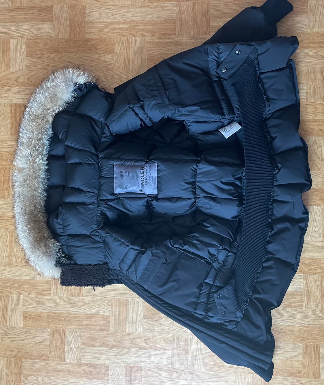 [3] 몽클레어 한정판 리오넬 테레이 컬렉션 패딩 상품이미지3