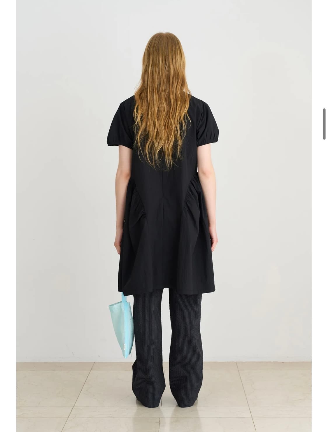 PESTO CAP SLEEVE SHIRRING DRESS BLACK 상품이미지4