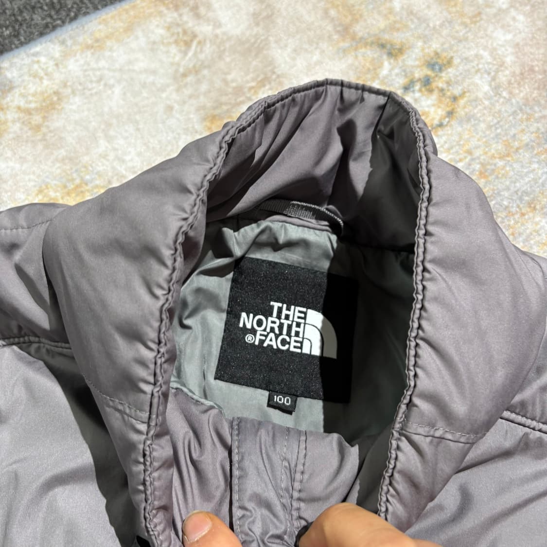 노스페이스빈티지 그레이 경량패딩 상품이미지8
