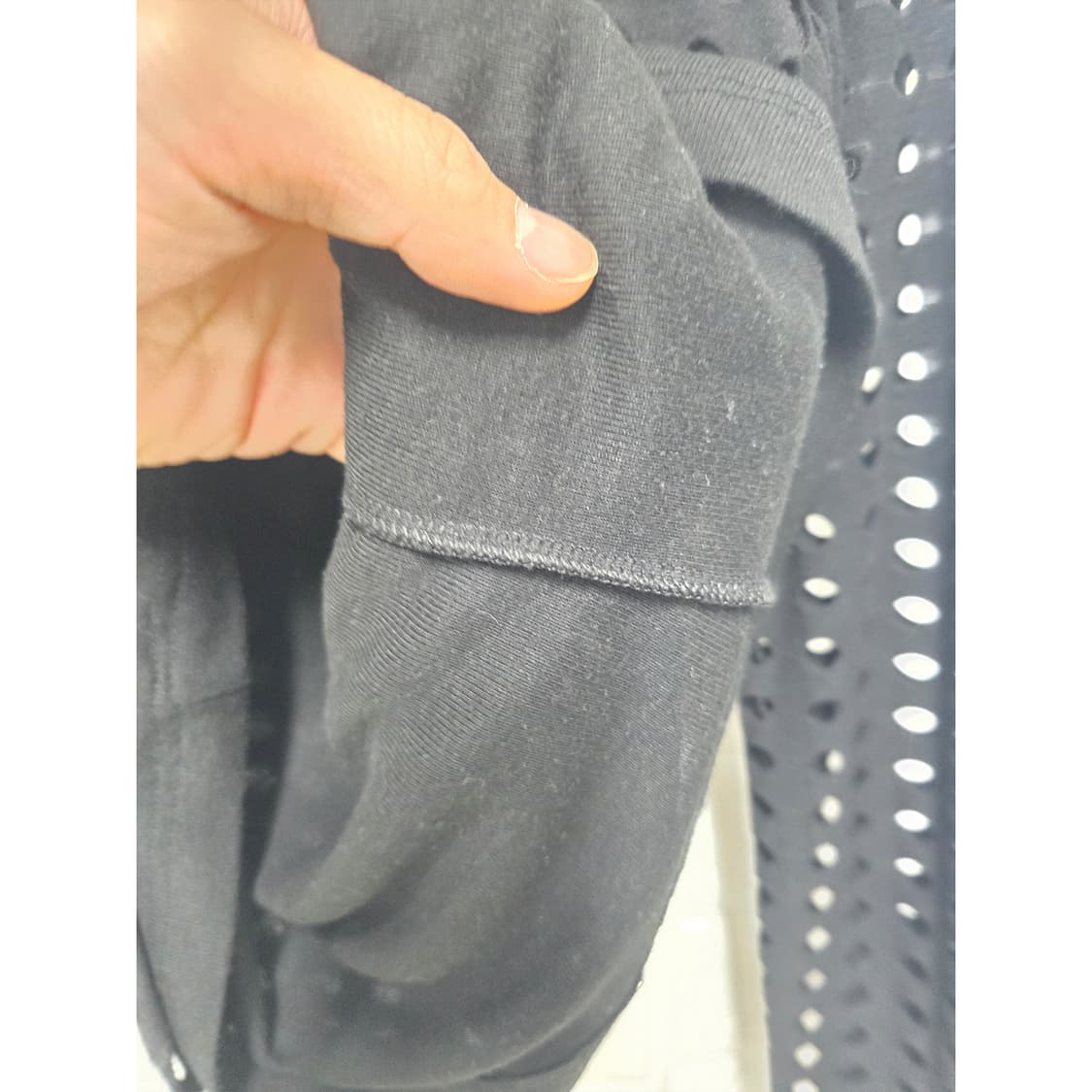 알렉산더왕 블랙 펀칭 긴팔 롱슬리브 S 상품이미지3