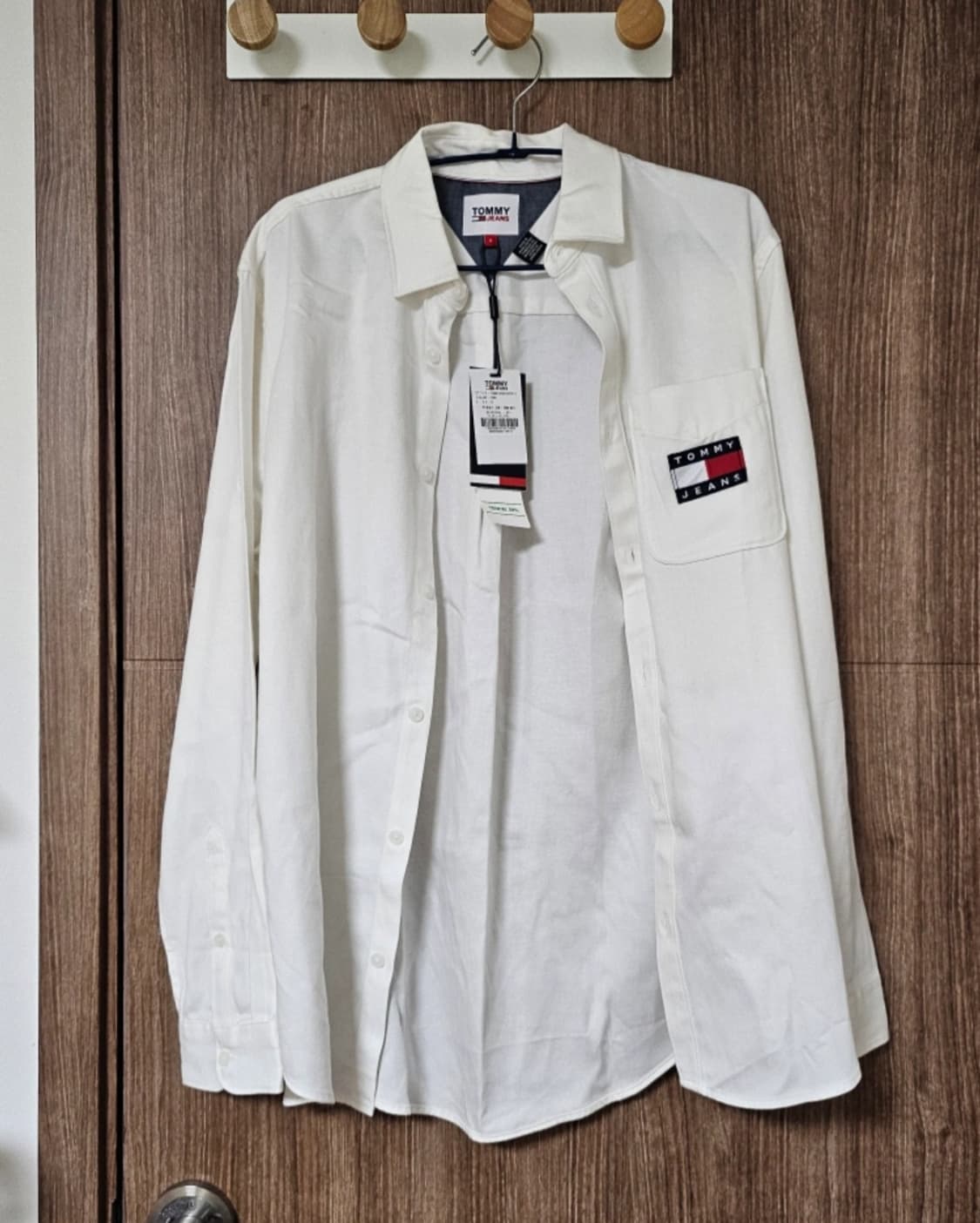 타미힐피거 화이트 셔츠 S (박재범 착용)  상품이미지4