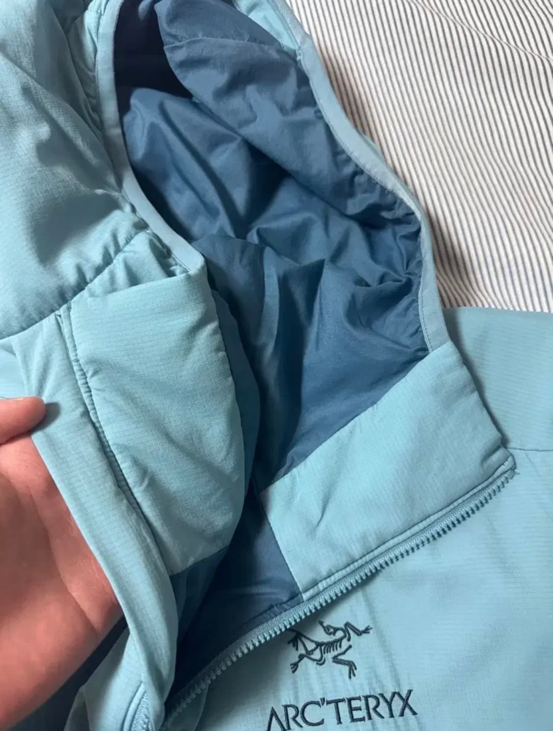 (SS급) 아크테릭스 아톰 LT 후디 솔레스 M 상품이미지8