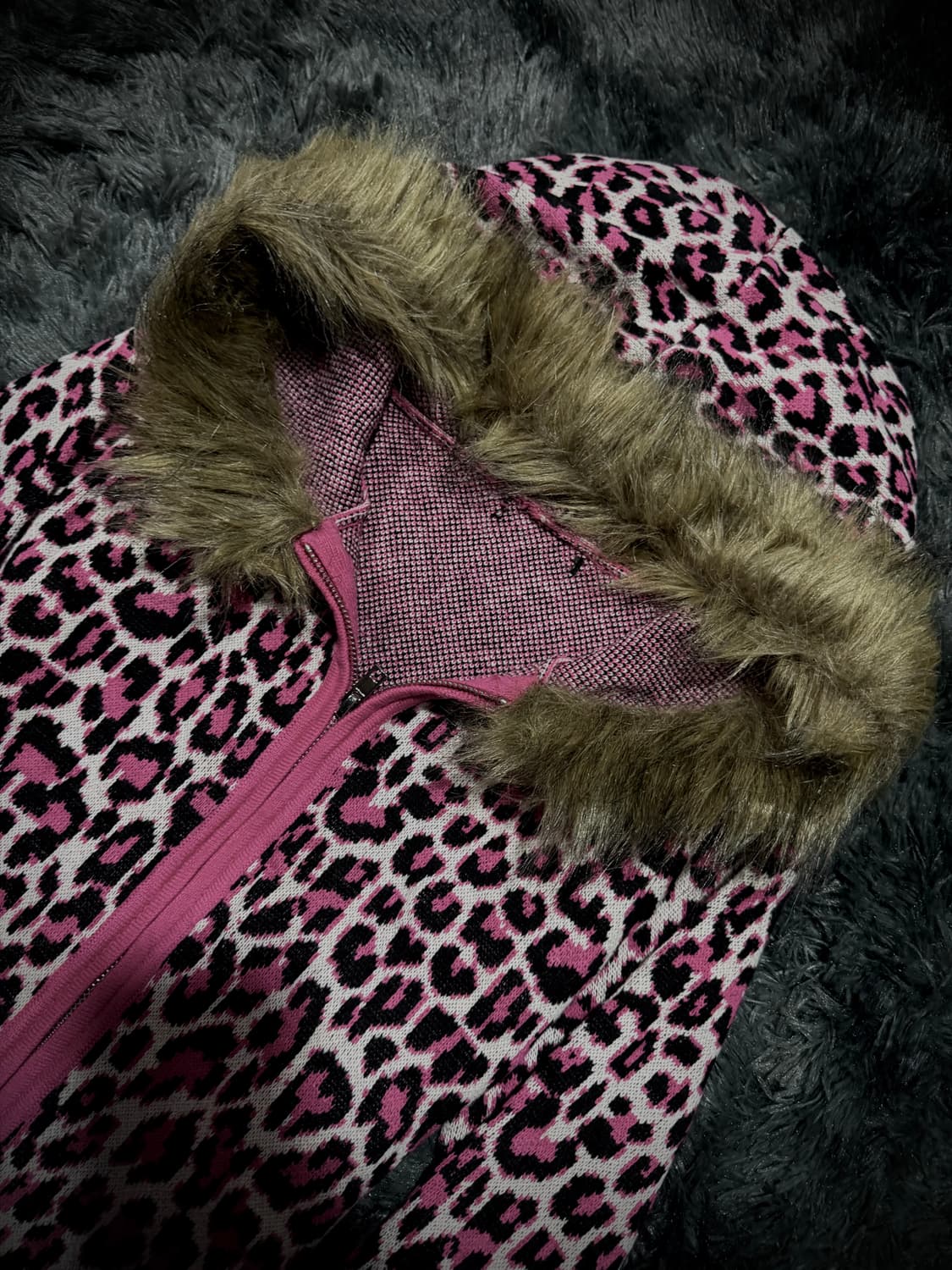 핑크 크롭 레오파드 퍼 후드집업 상품이미지5