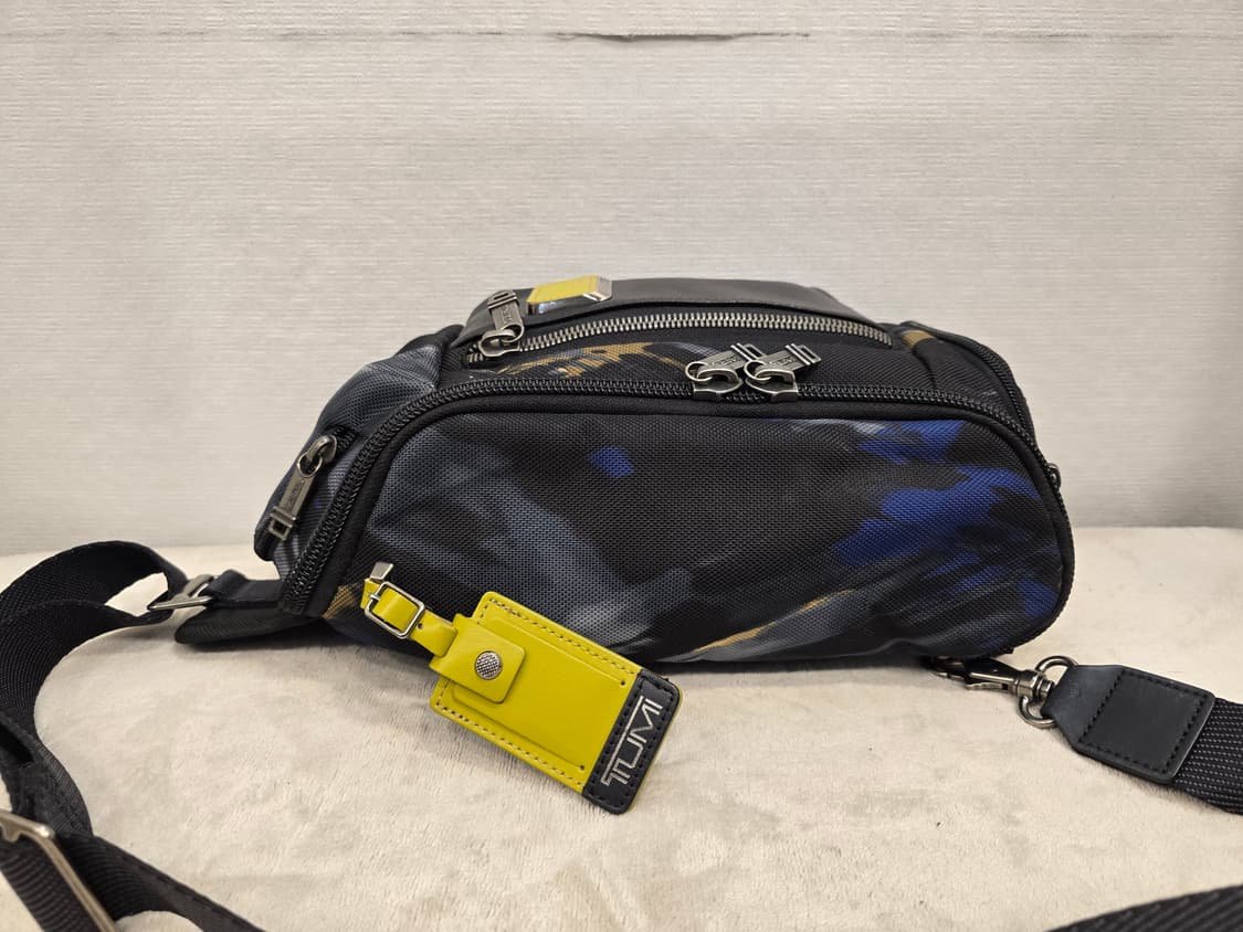 투미 알파 브라보 켈리 루미니 슬링백 (희귀) 상품이미지3