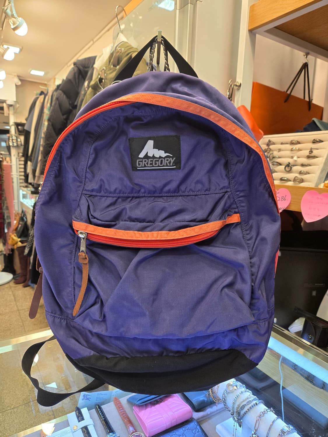그레고리 데이팩(26L) - 퍼플/오렌지 배색 상품이미지1