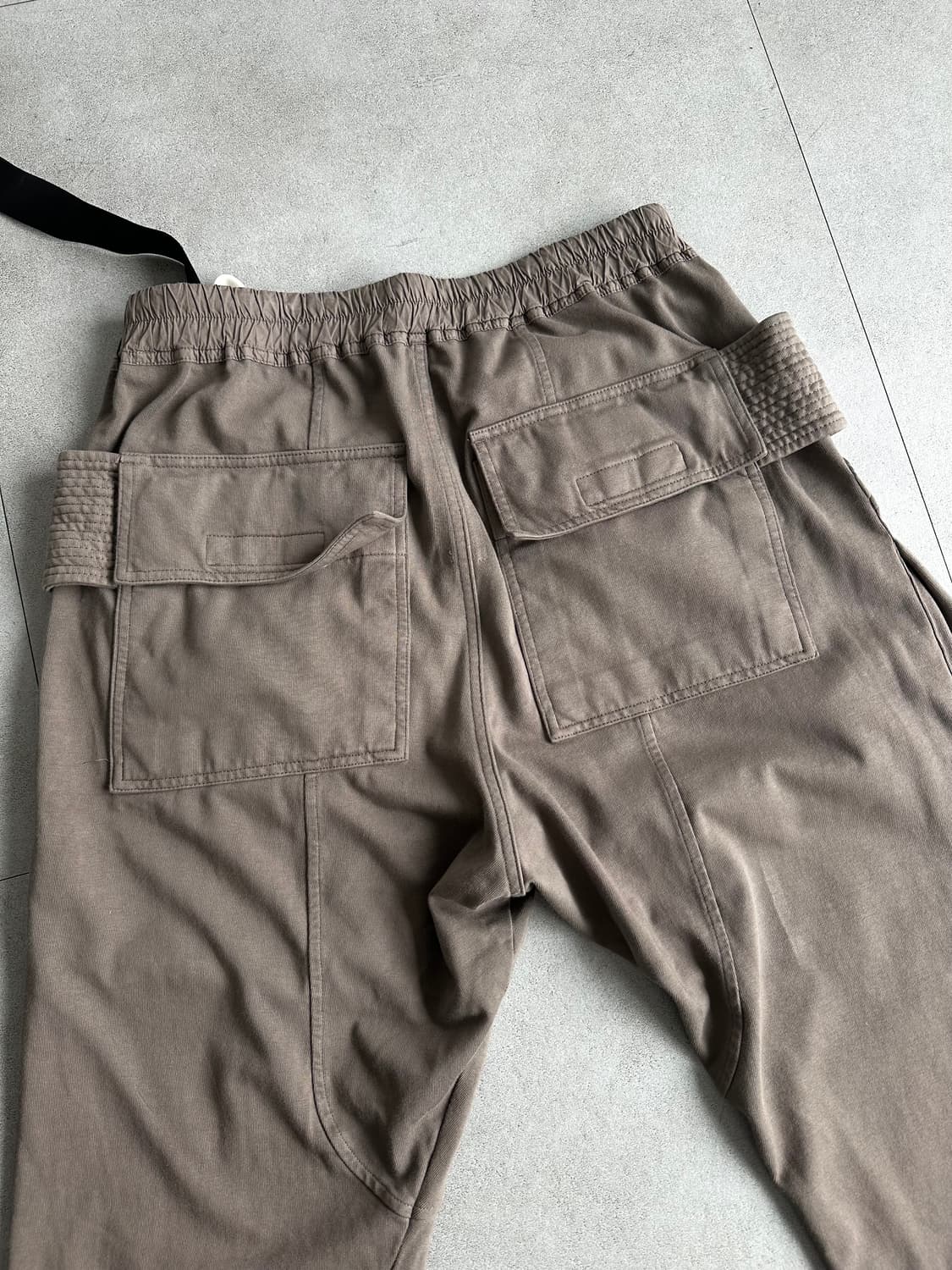 릭오웬스 23FW 크리치 카고팬츠 더스트 상품이미지5