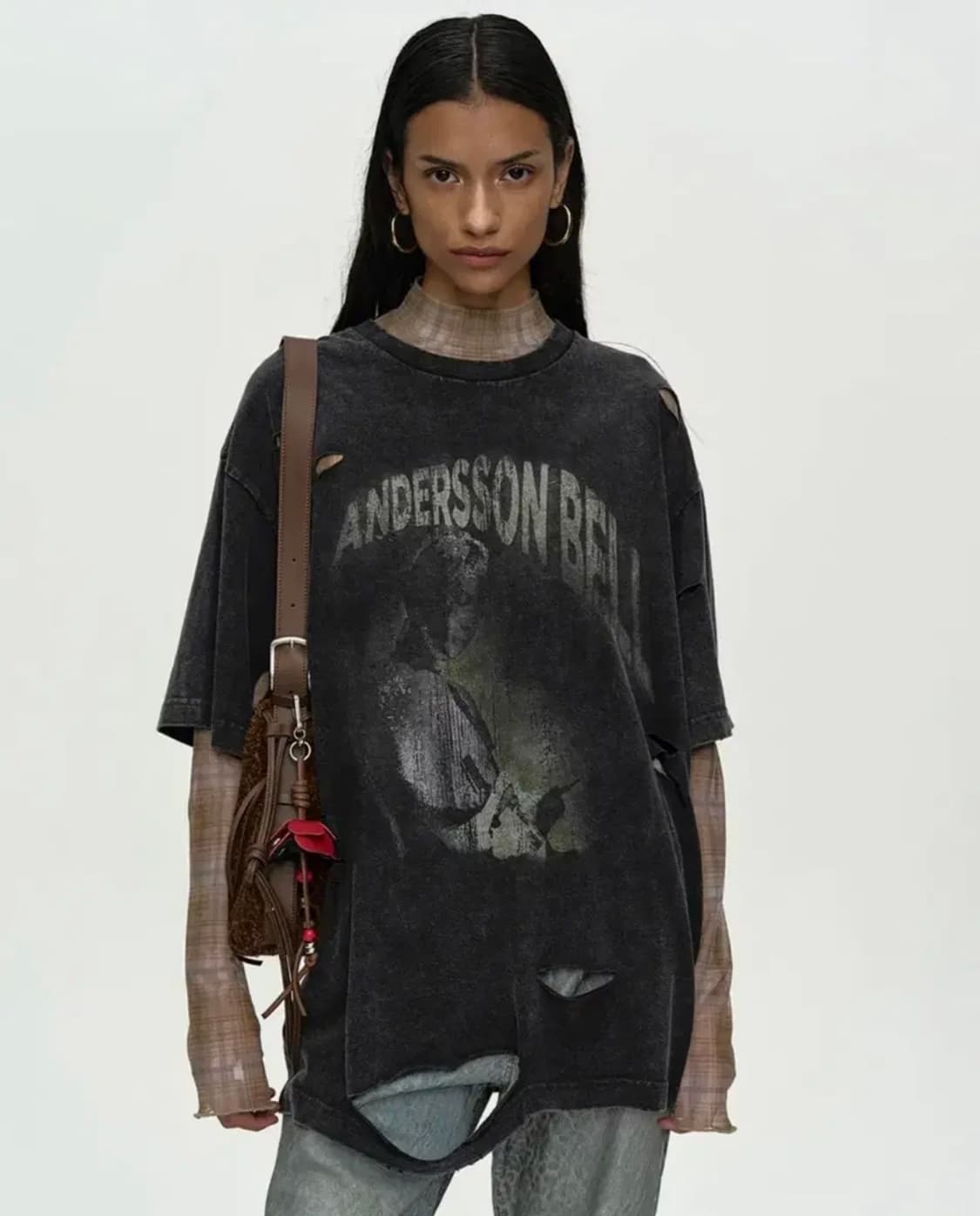 앤더슨벨 레이어드 티셔츠 차콜S 상품이미지1