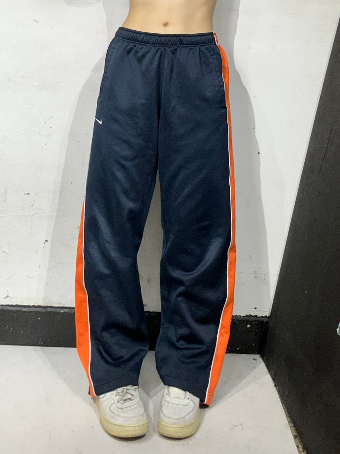 나이키 네이비 오렌지 사이드 라인 와이드 트레이닝 팬츠 L 상품이미지2