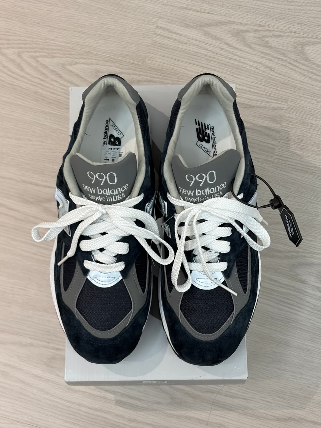 [270] 뉴발란스 990v2 네이비 새상품 상품이미지2