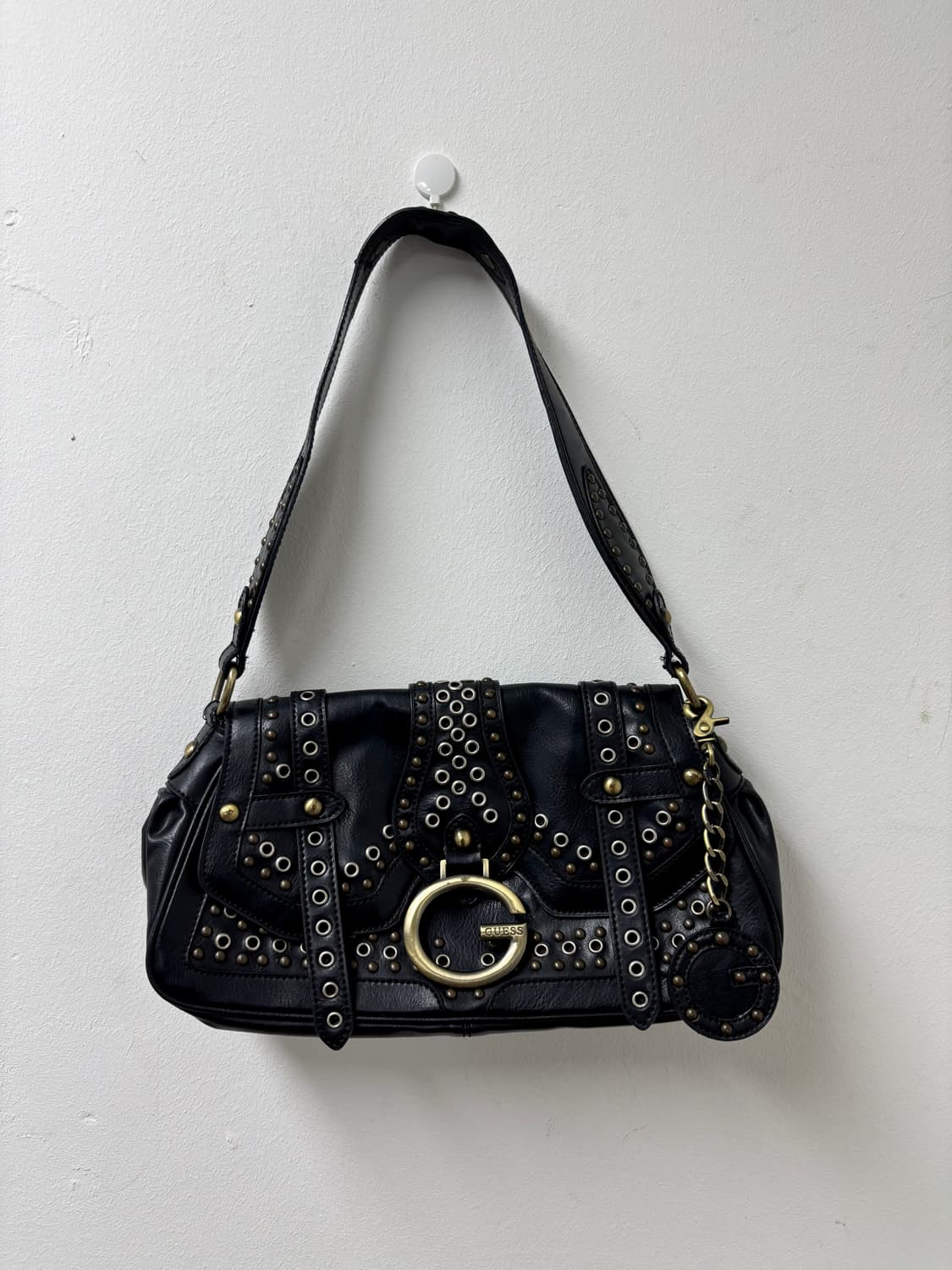 “Guess” 00‘s Rare Pinterest Design Eyele 상품이미지1