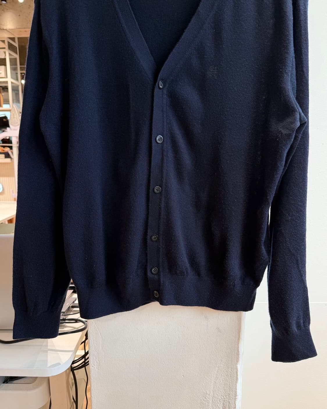 지방시 네이비 울 가디건  상품이미지6