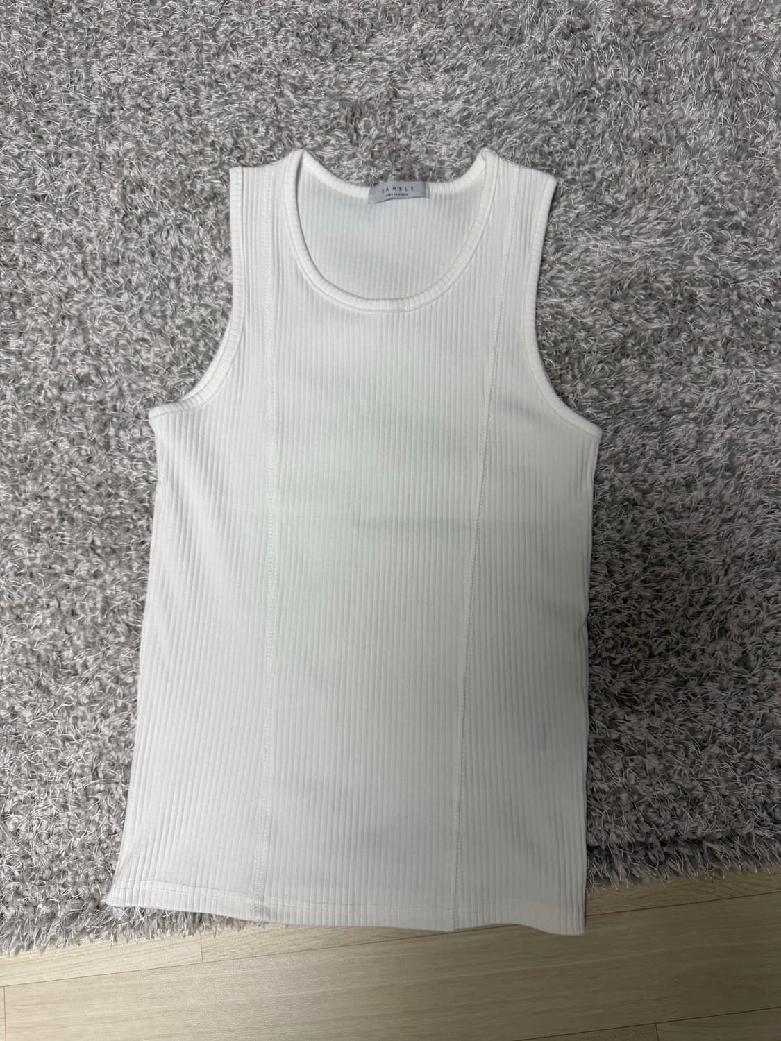 뉴치프시크 남자 컷팅 슬리브리스 상품이미지1