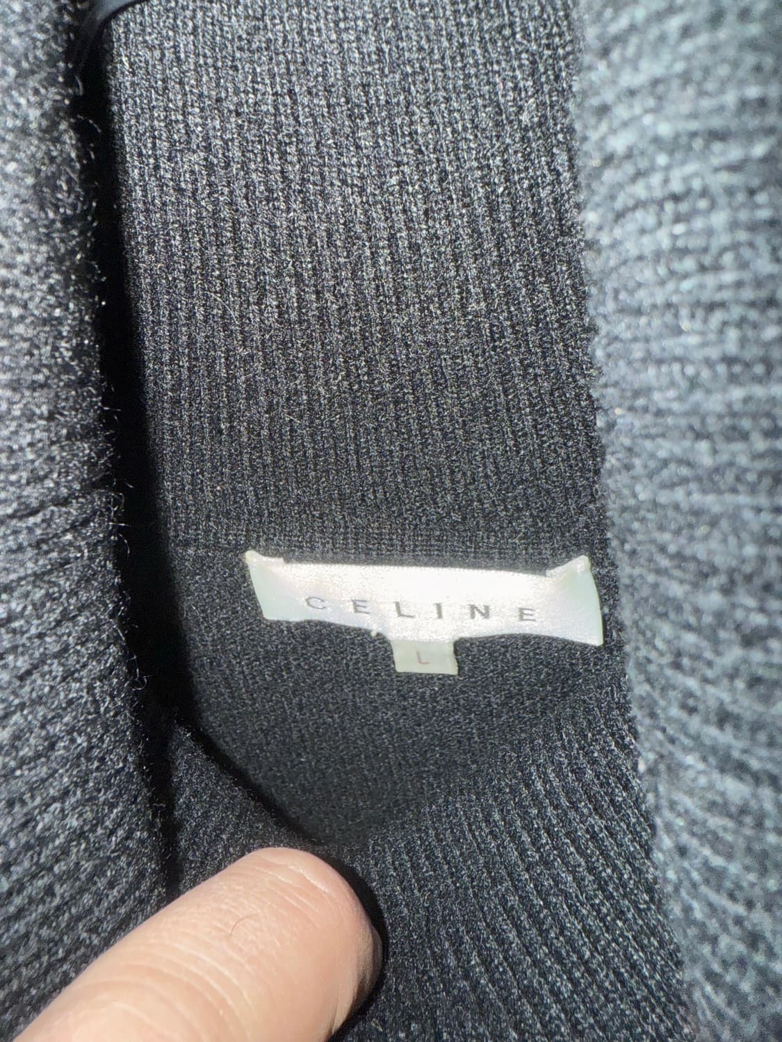 66-77 정품 셀린느 캐시미어 가오리 니트 팝니다 상품이미지2