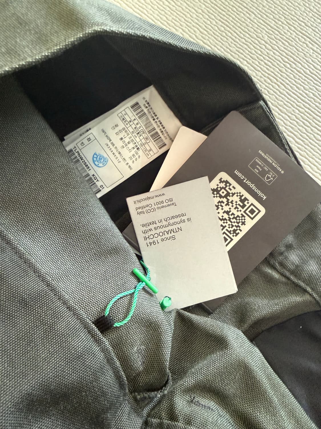 지용킴 x 코오롱 아웃포켓 3D 팬츠 S 판매 상품이미지3