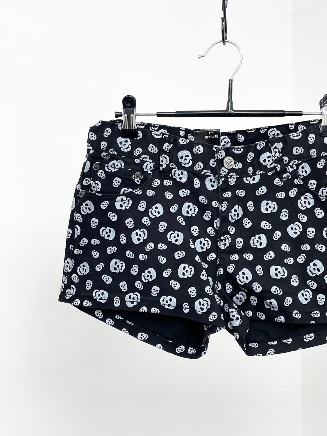 펑크 스컬 패턴 숏츠💀 상품이미지6