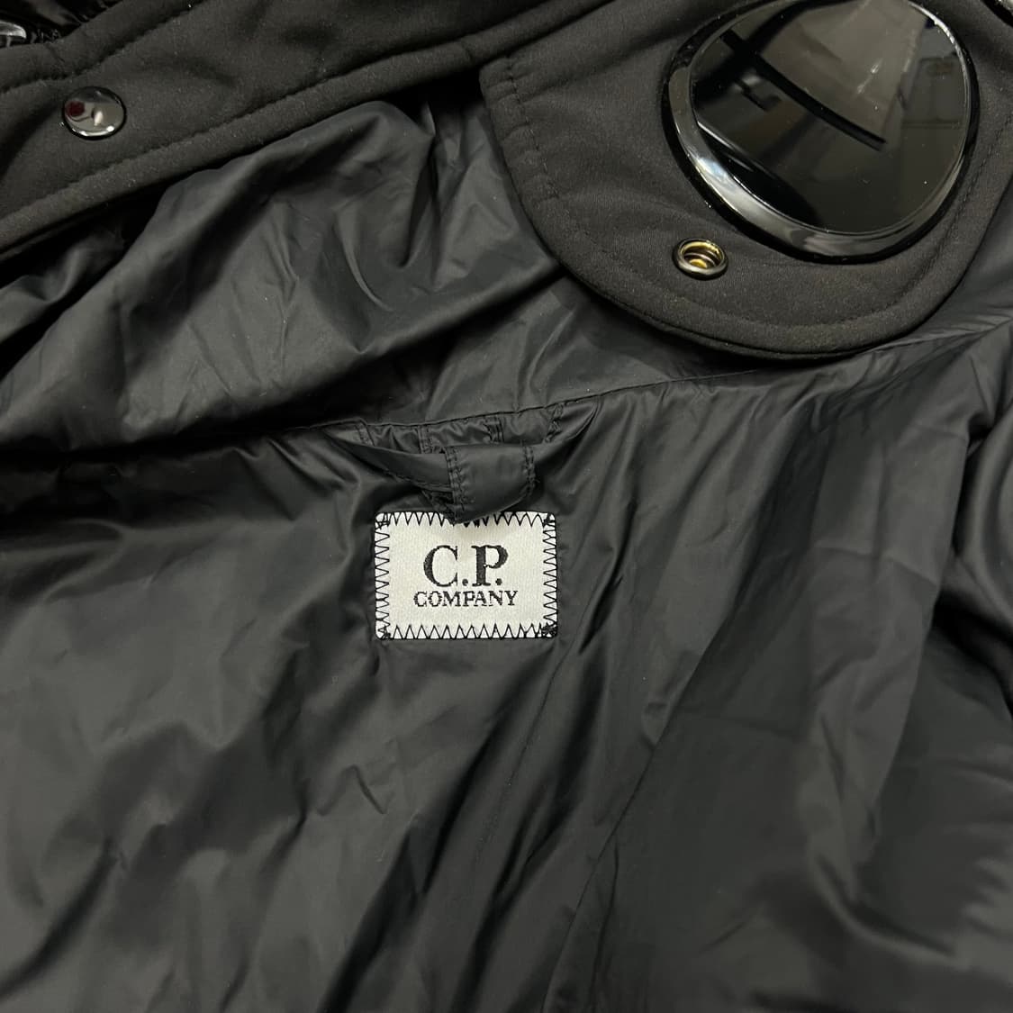 [95-100] Cp컴퍼니 디디쉘 니트패딩집업 상품이미지5