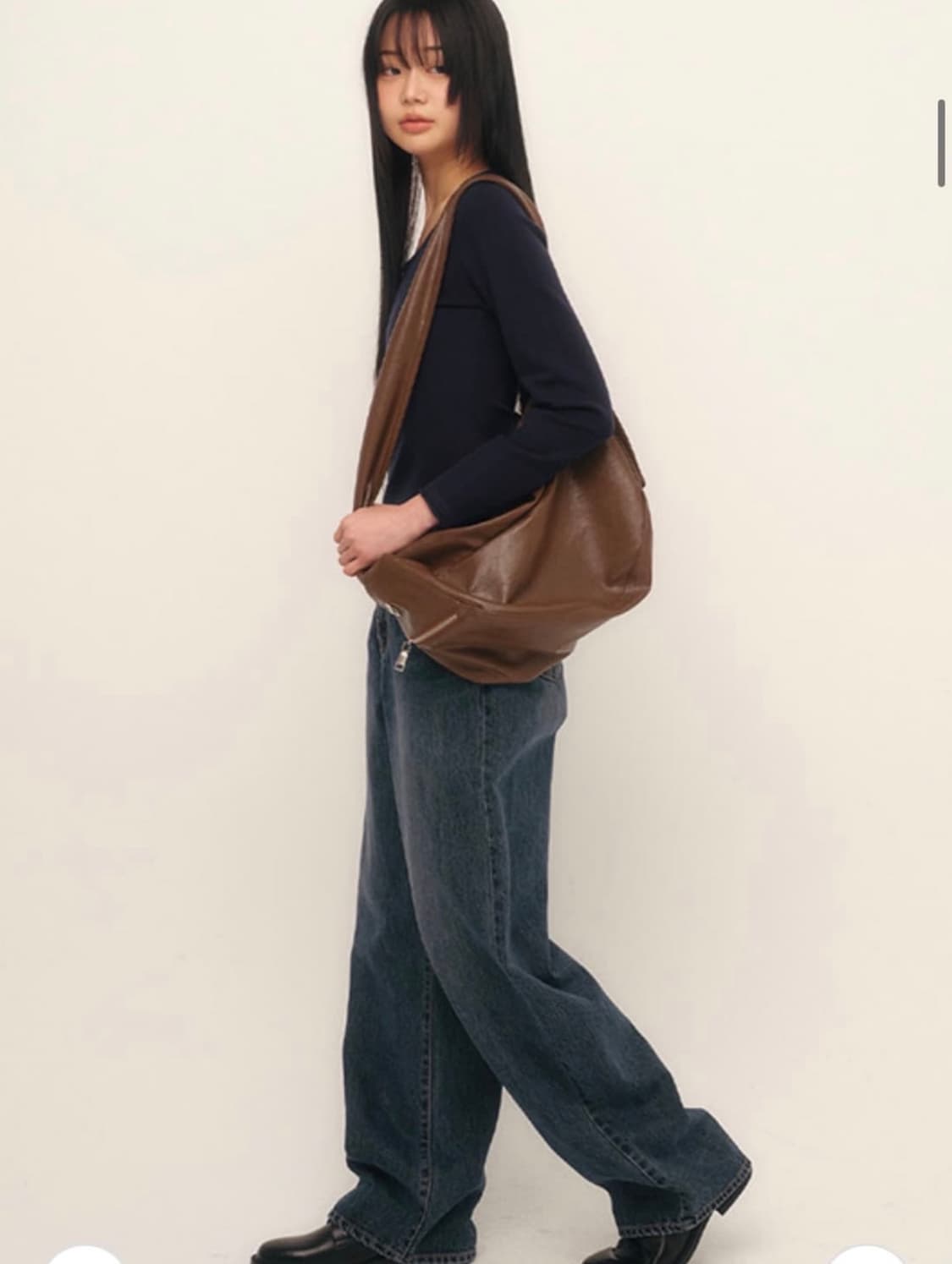 큐리티 c loose faux leather bag brown  상품이미지3