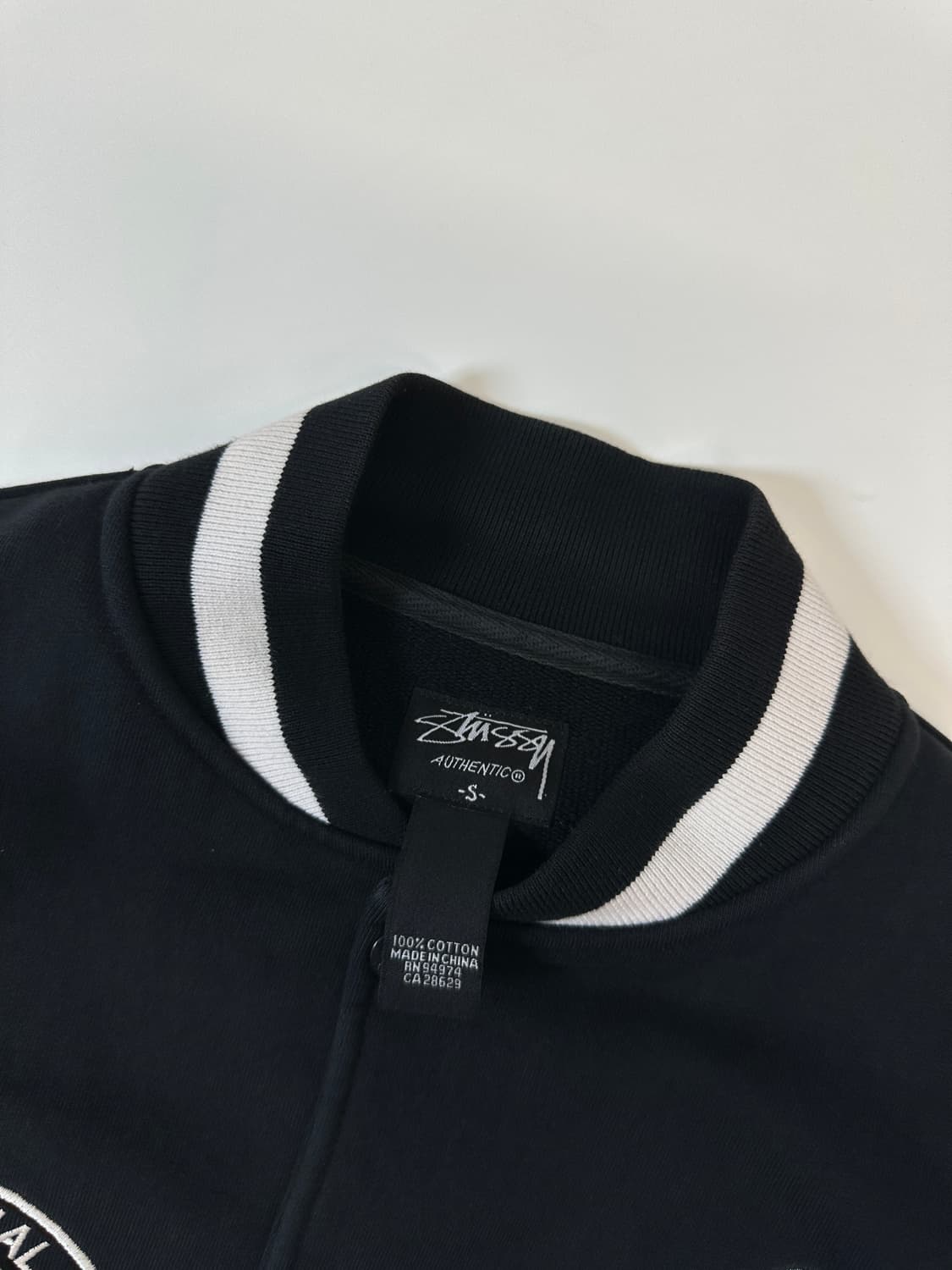 스투시 크라운 바시티자켓 상품이미지4