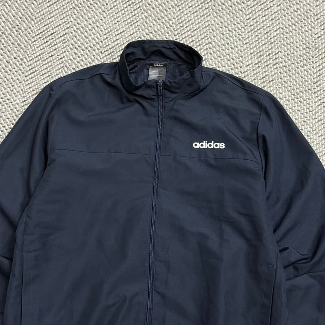 아디다스 로고 베이직 바람막이 v1801 상품이미지3