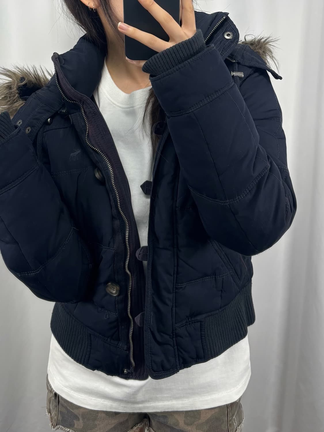 아베크롬비 울프죠 네이비 크롭 패딩 자켓 상품이미지3