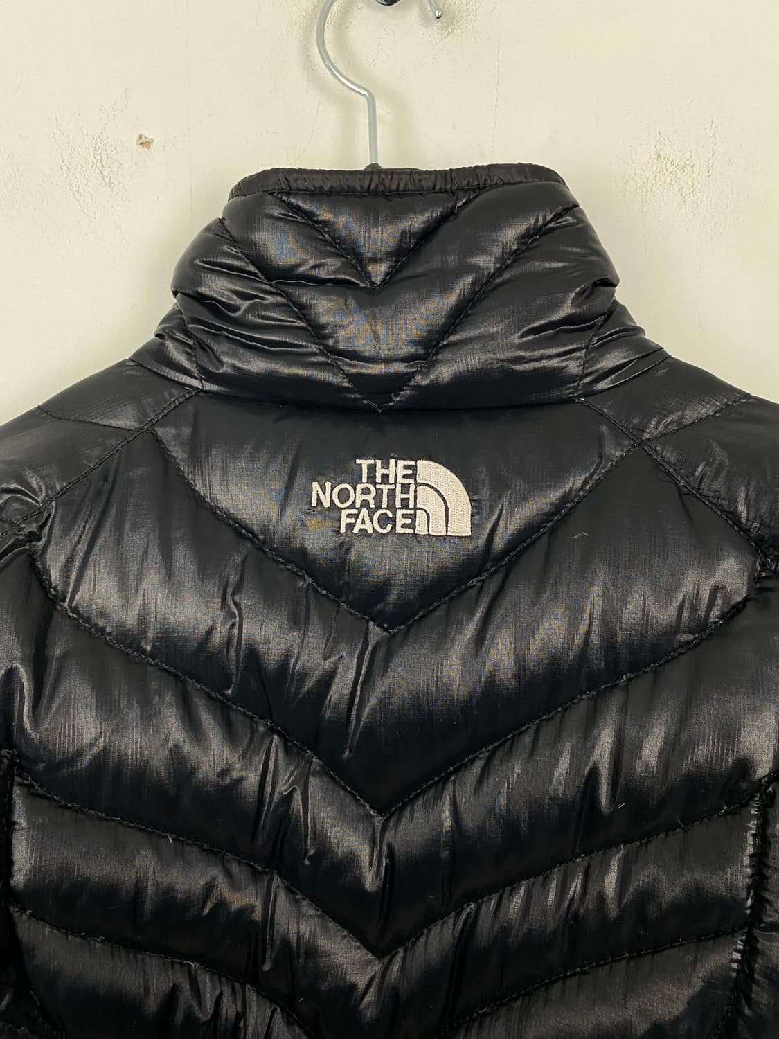 노스페이스 850 플라이트 센터로고 다운 경량패딩 S 상품이미지4