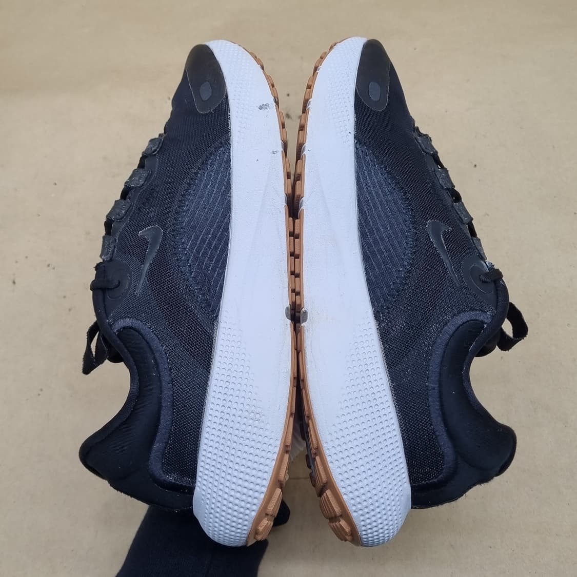 나이키 이스케이프런 여성운동화240  상품이미지5