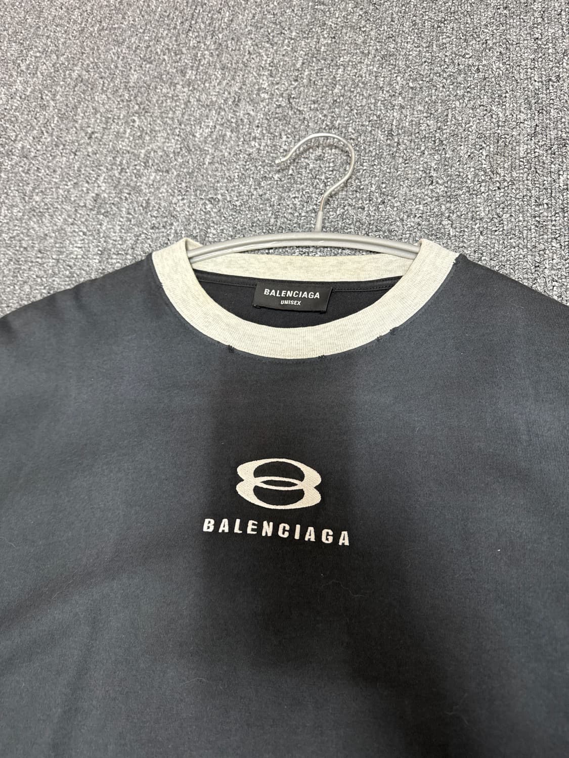 발렌시아가 티셔츠 상품이미지1