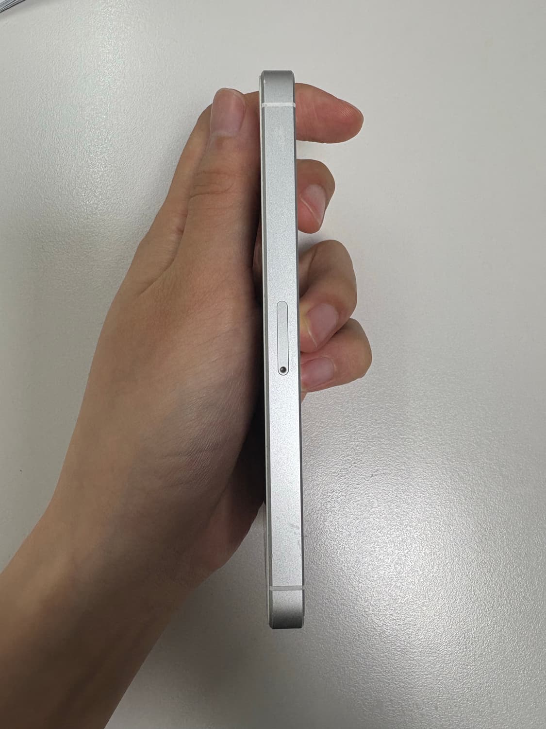 64gb 카메라무음 ) 아이폰 se1 실버 팔아요 상품이미지6