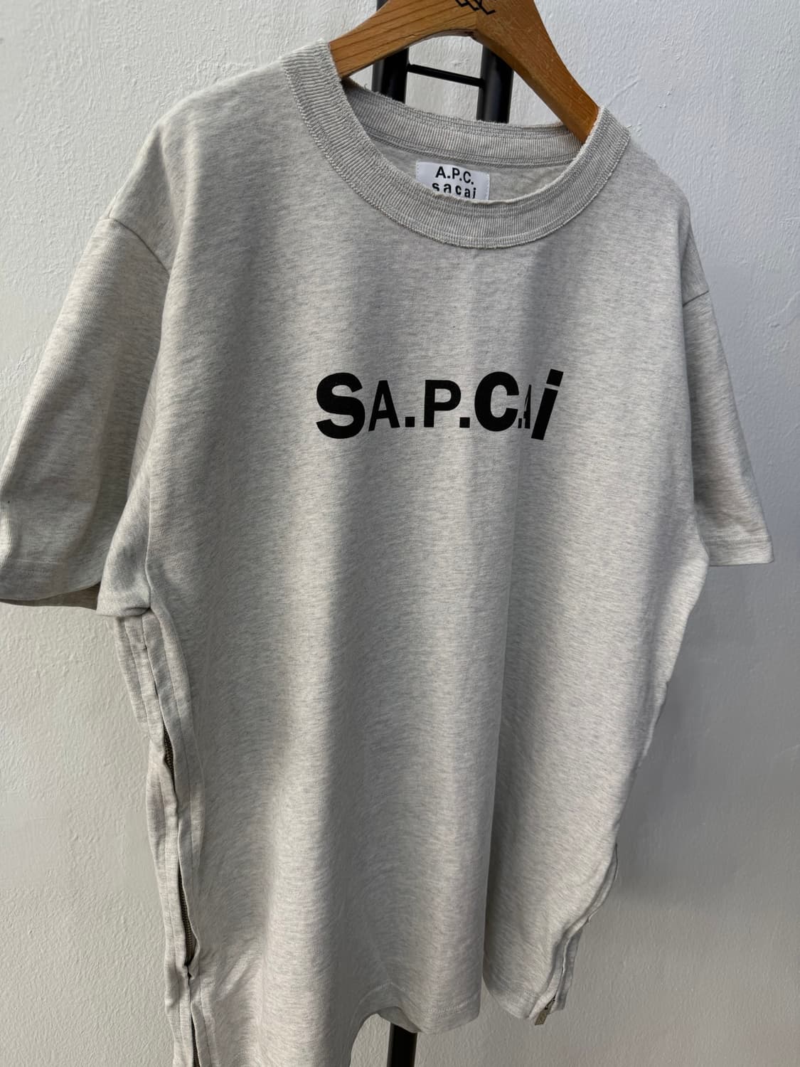 정품) A.P.C. 아페쎄 x 사카이 콜라보 남성 반팔티 L 상품이미지2