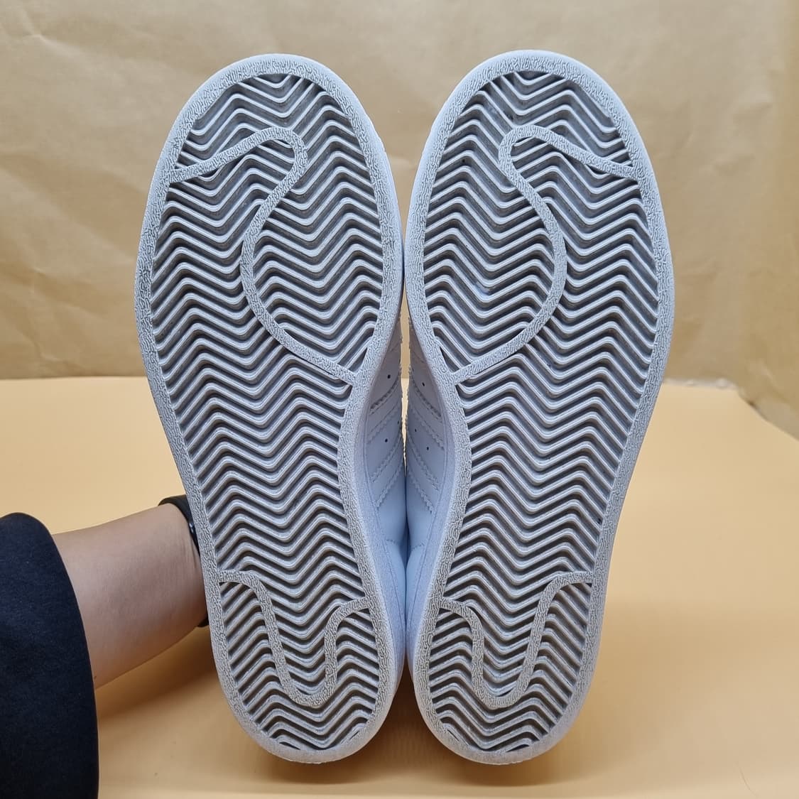 아디다스 슈퍼스타 골드 여성스니커즈240 상품이미지3