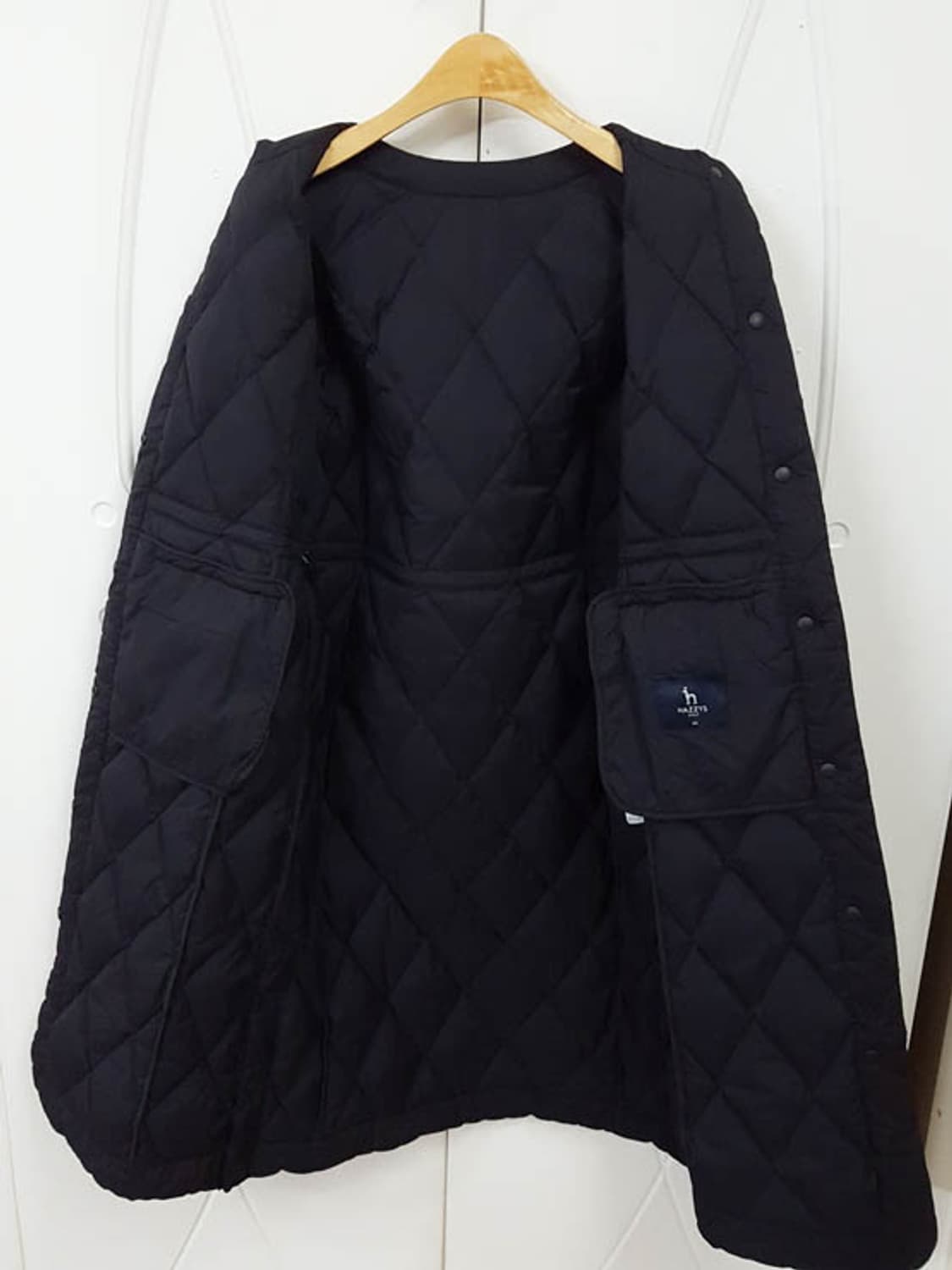 헤지스 골프 여성 블랙 로고장식 구스다운 점퍼 85 상품이미지7