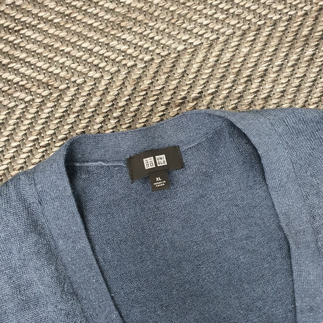 유니클로 린넨 브이넥 가디건 남자105 상품이미지2