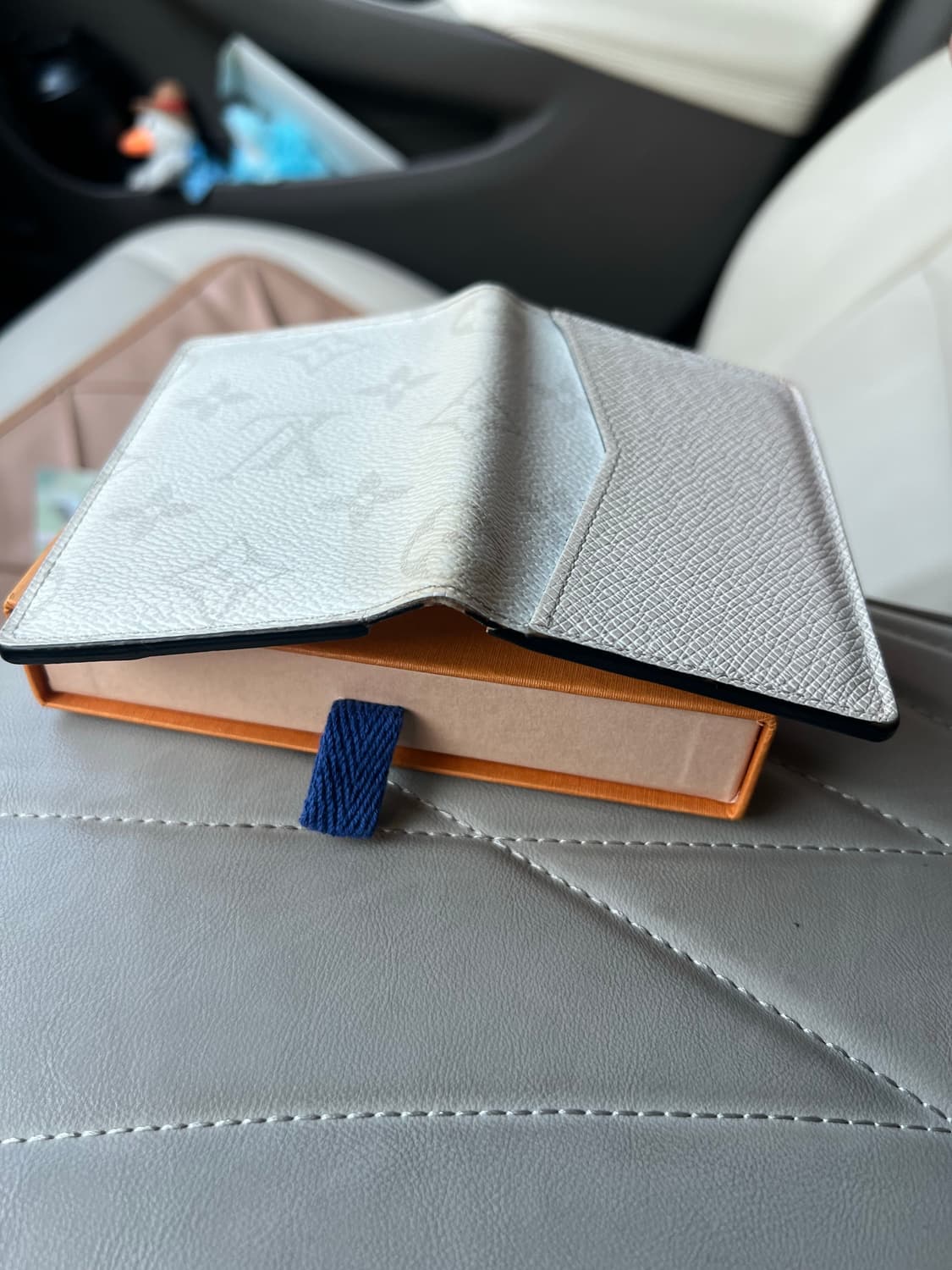 루이비통 모노그램 오거나이저 화이트 상품이미지3