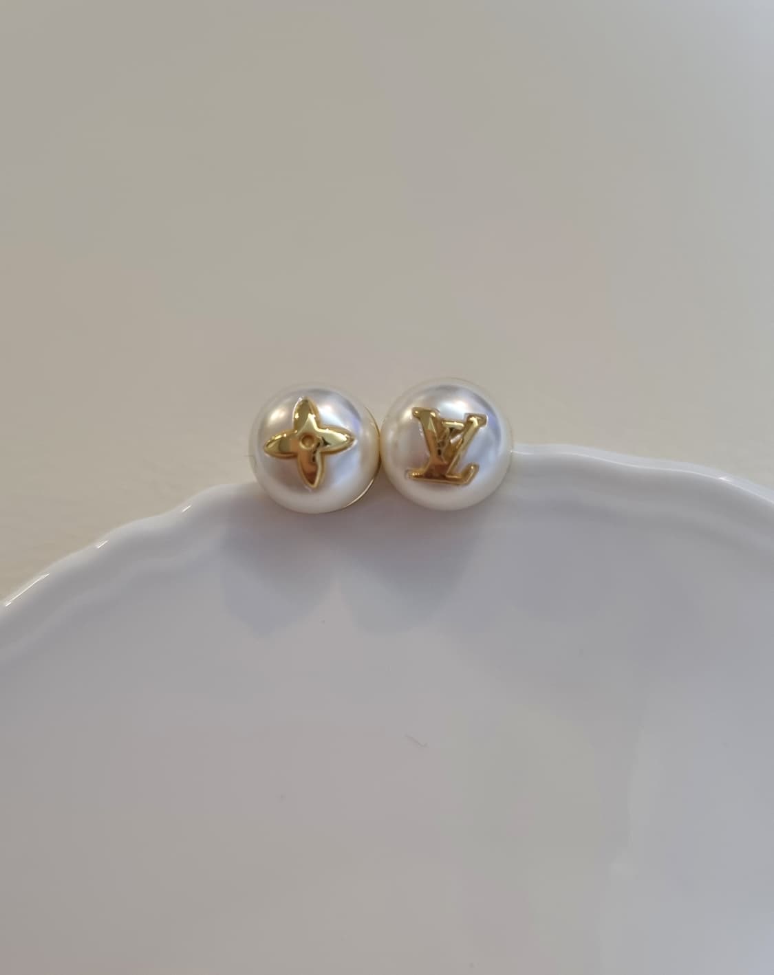 루이비통 업사이클링 진주 귀걸이 상품이미지1