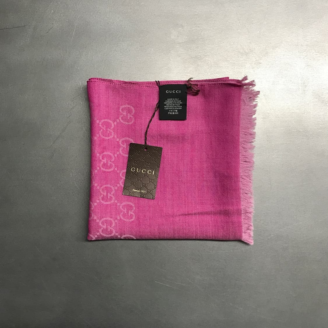 구찌 로고 스카프 새상품 상품이미지2