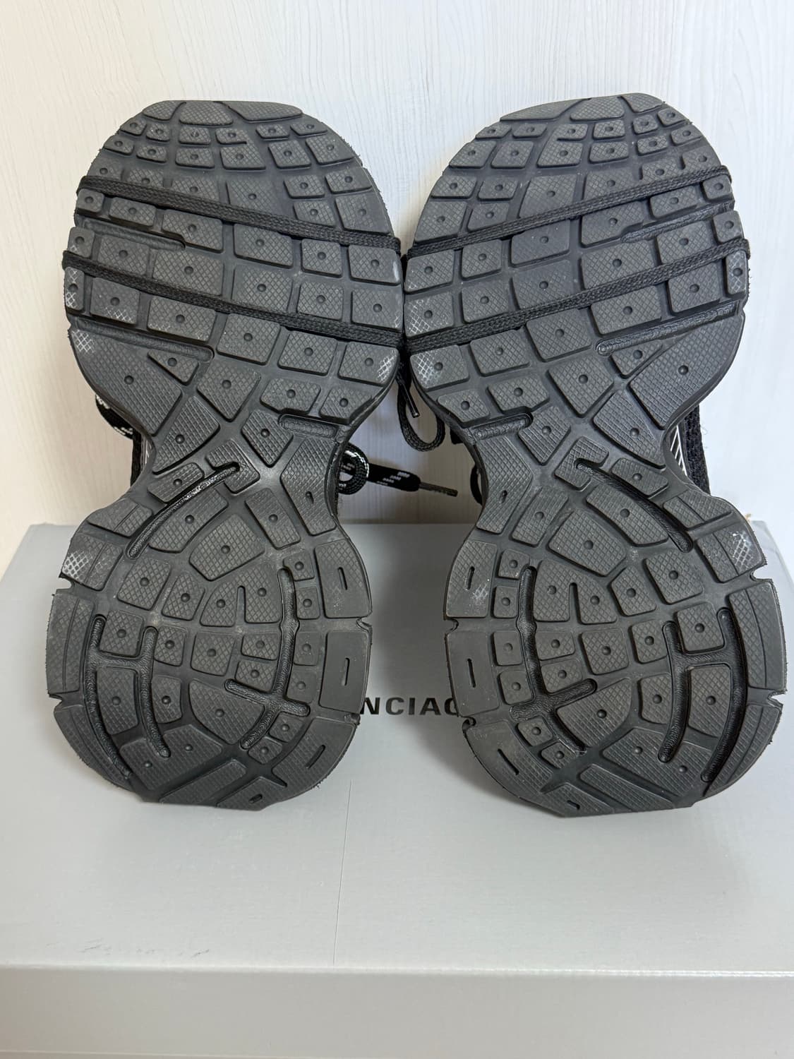 (40) 발렌시아가 3xl 블랙 화이트 극미중고 상품이미지6