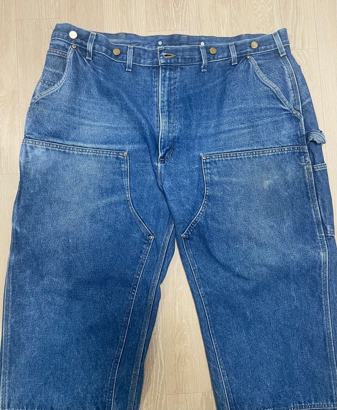 칼하트 데님 더블니 워싱굿 42x32 상품이미지2