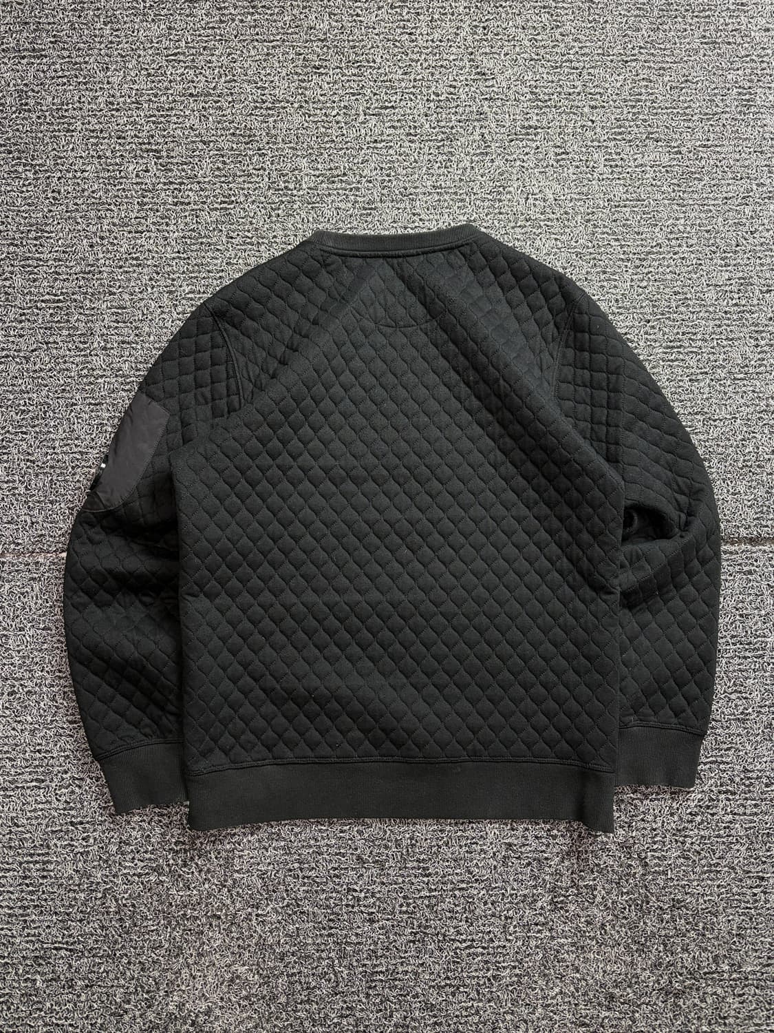 CP컴퍼니 퀼팅 렌즈패치포켓 크루넥 맨투맨 2345 상품이미지6