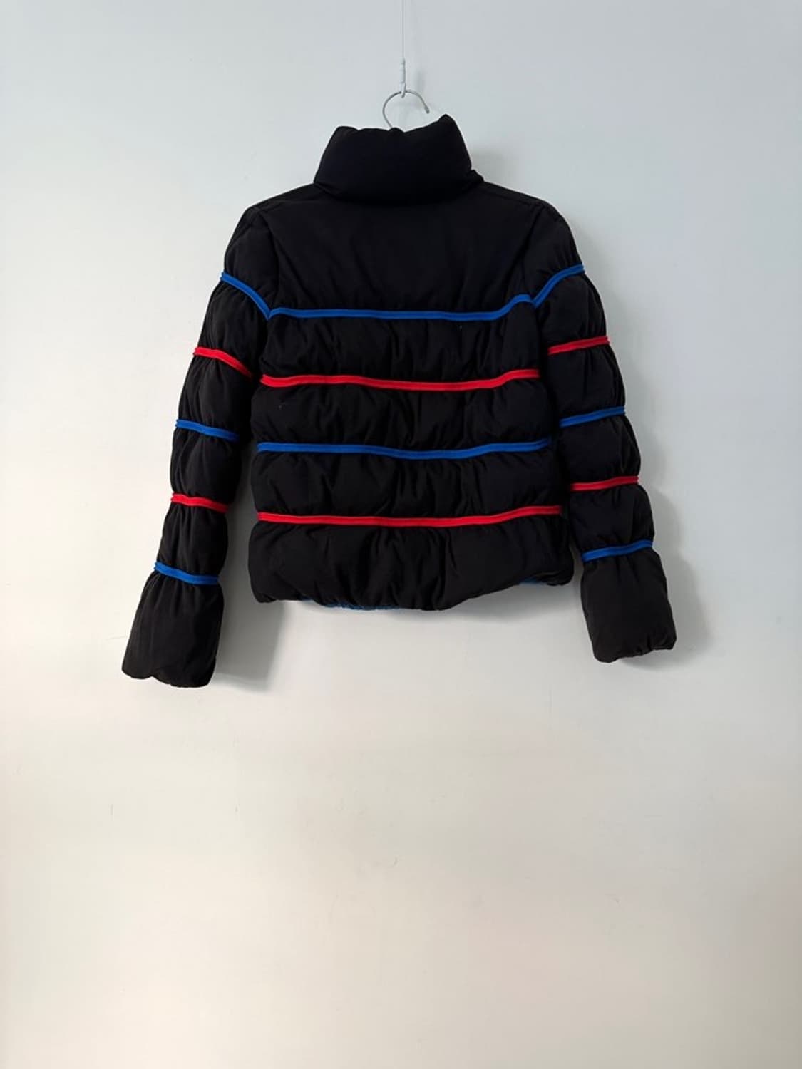 ADIDAS shoelace detail padded jacket  상품이미지5