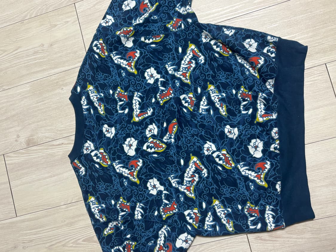 베이프 재패니즈 타투 카모 릴랙시드 핏 크루넥 맨투맨 1K80113009 상품이미지8