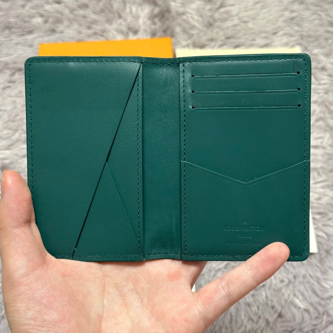 [풀구성] 루이비통 에어로그램 오거나이저 카드지갑 에버그린 상품이미지3