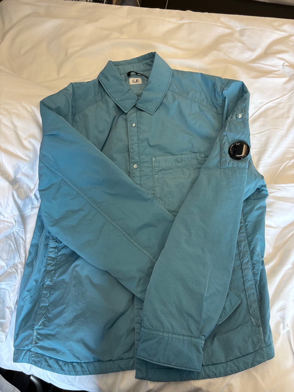 Cp컴퍼니 R 렌즈 버튼 오버셔츠(L) 상품이미지2