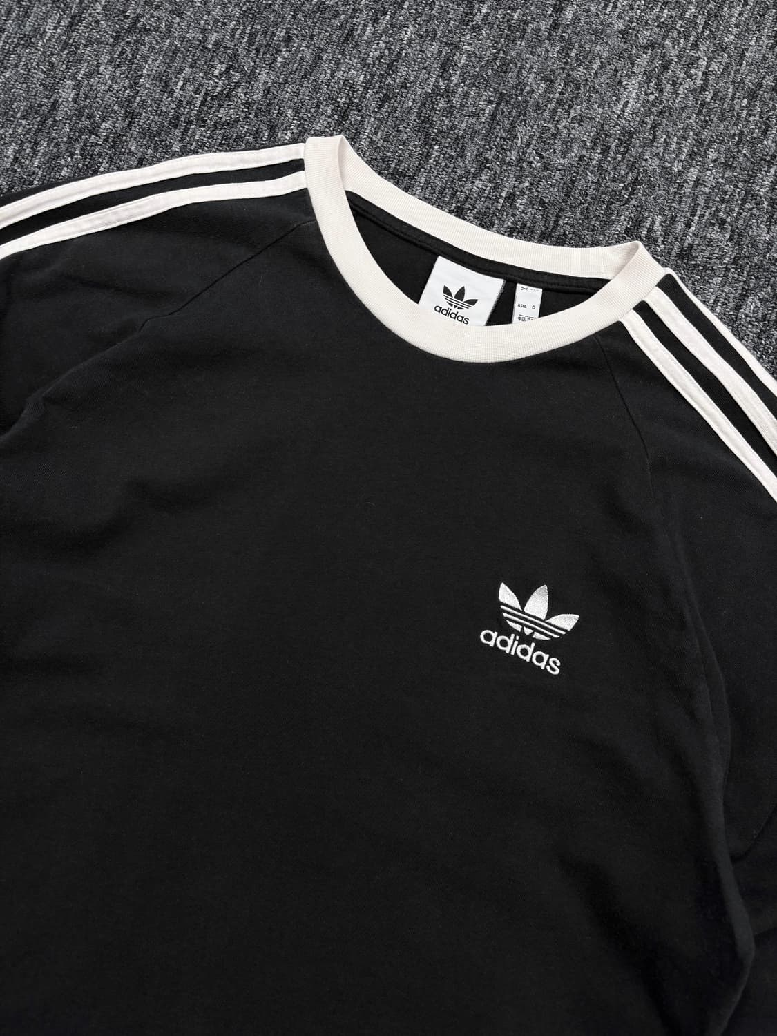 아디다스 블랙 링거티 롱슬리브 상품이미지5