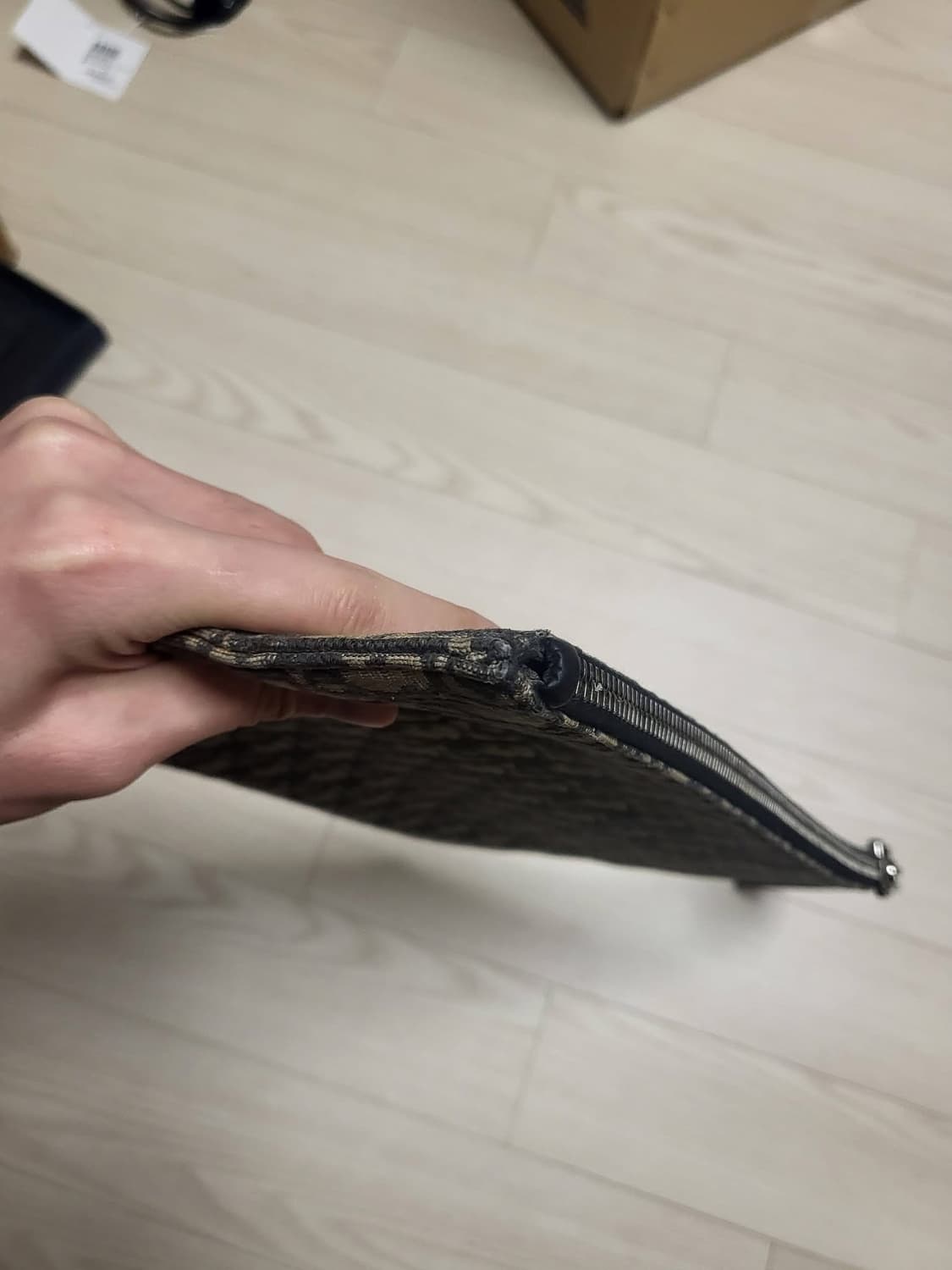 디올 오블리크 A4 클러치 스트랩 상품이미지8