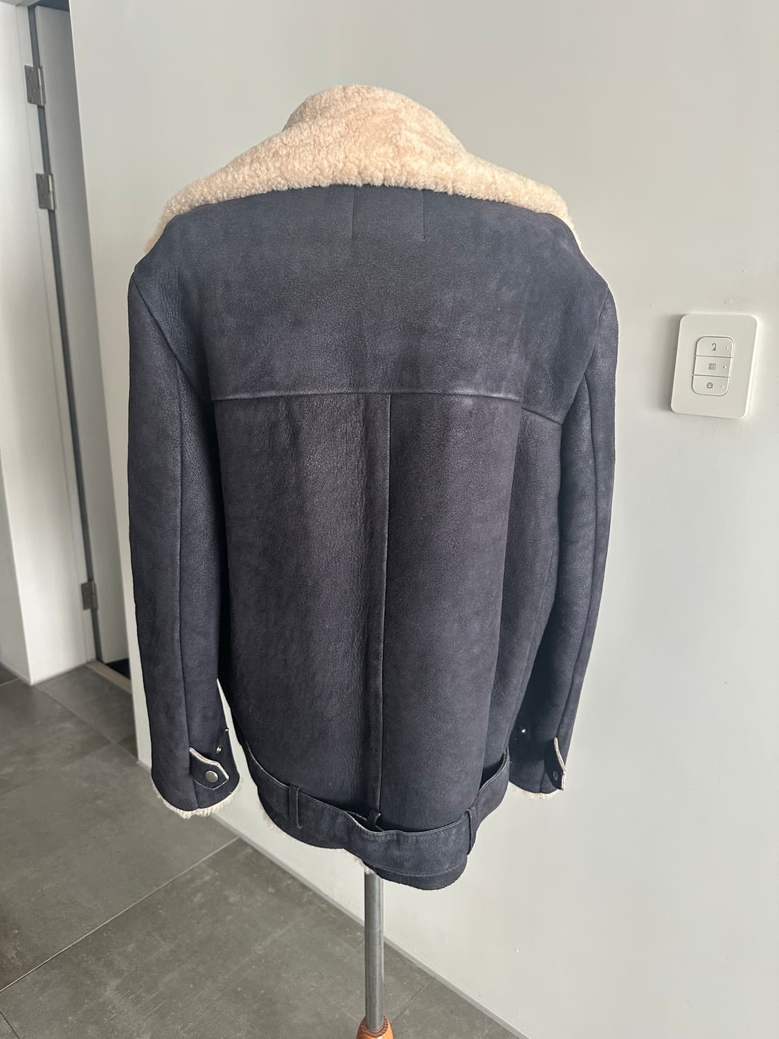 아크네 무스탕 32 상품이미지4